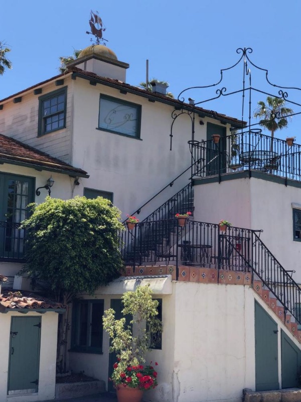 Ala Mar di Tepian Laut image 37